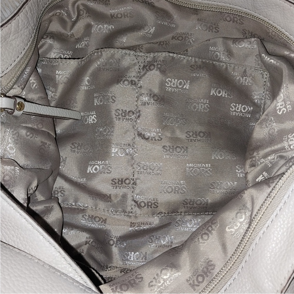 Michael Kors Pebbled Leather Hobo Shoulder Bag Light Gray Large Slouchy Purse - Picture 9 of 10